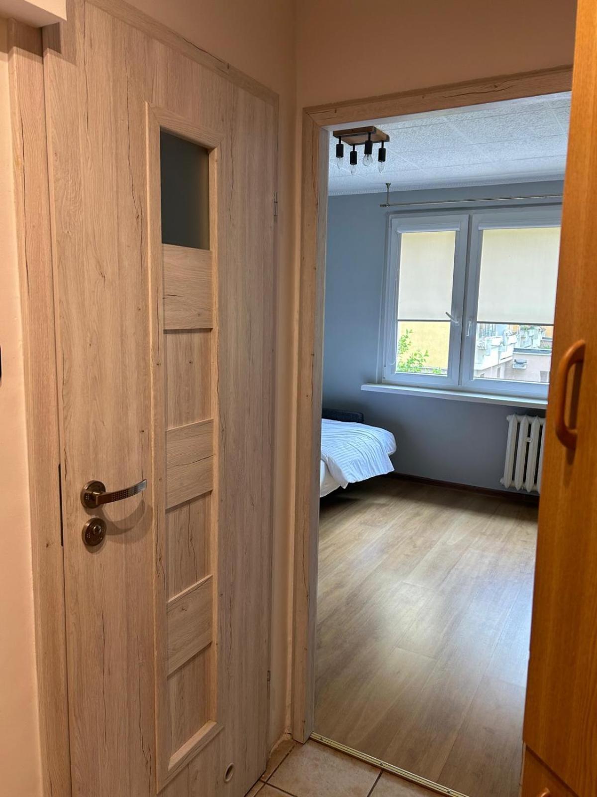 Apartment Astra Blisko Stadionu *